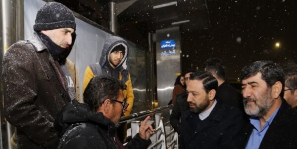 استاندار آذربایجان شرقی در خیابان‌های برفی تبریز: شرمنده مردم شدیم