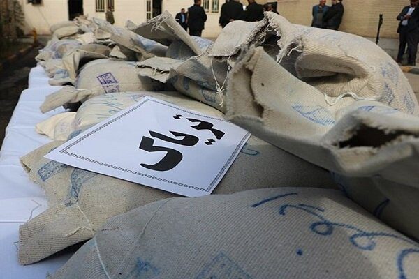 باند قاچاق مواد مخدر در گمرک بازرگان منهدم شد