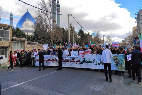 مردم ارومیه، خواستار برخورد با عاملان حادثه تروریستی کرمان شدند