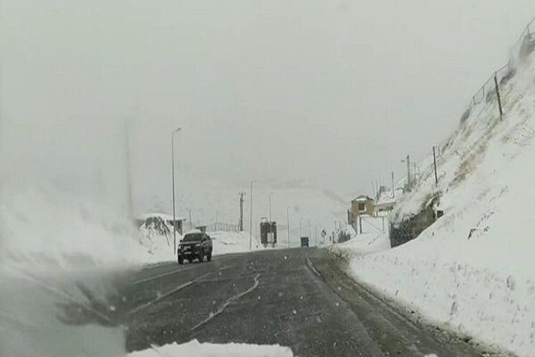 وضعیت جاده‌ها /  محور کندوان مسدود شد