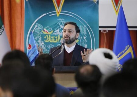 امروز دشمن از ضعف اطلاع‌رسانی سو استفاده می‌کند