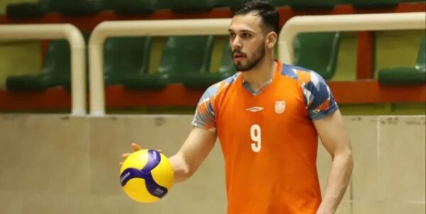 حسین وثوق: تا آخرین لحظه روحیه جنگندگی‌مان را حفظ کردیم