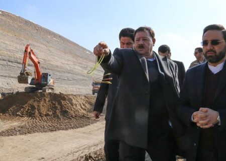 معاون اول رئیس جمهور  اعتبار 1300 میلیارد تومانی آزاد راه تبریز- ارومیه را امضا کرد