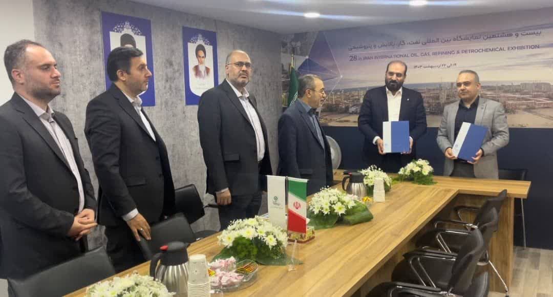 بوشهر نماینده دانشگاه آزاد در فعالیت‌های حوزه نفت و پتروشیمی شد