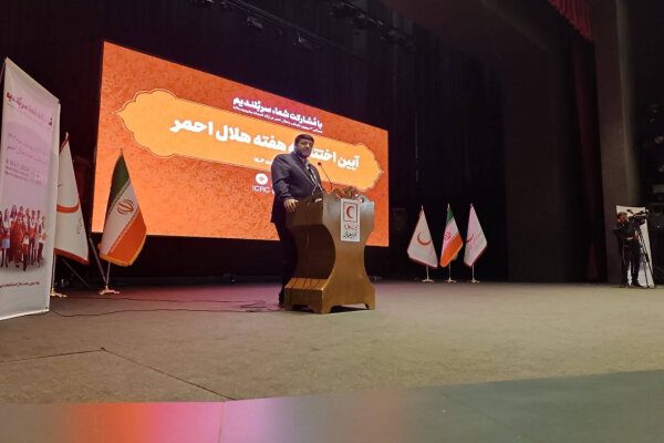 برگزاری آیین اختتامیه هفته هلال احمر با حضور پیرحسین کولیوند در ارومیه