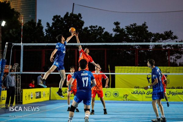 برگزاری مسابقات والیبال خیابانی در تبریز