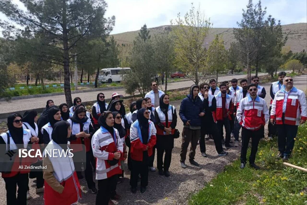 آماده‌باش تیم‌های هلال‌احمر در ۱۳ استان کشور